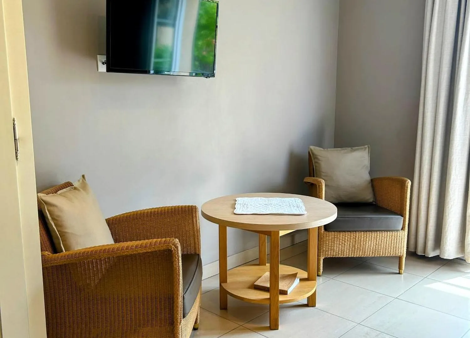 Appart hôtel Suite Superieure Domaine Du Golf St Endreol, 1 A 2 Personnes La Motte