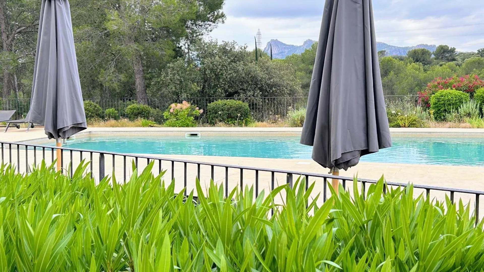 Suite Superieure Domaine Du Golf St Endreol, 1 A 2 Personnes La Motte France